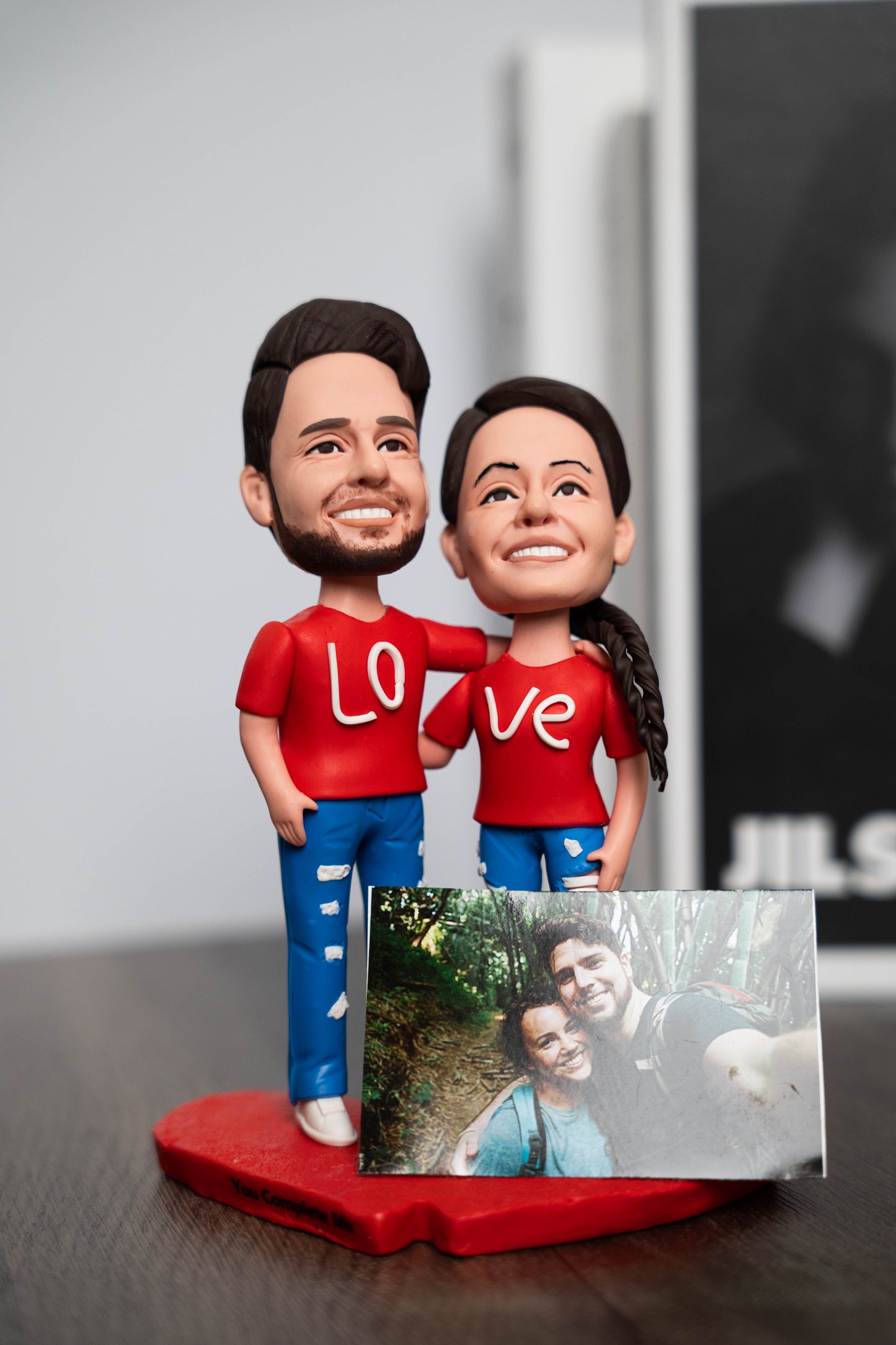Love Couple Wearing Couple Shirts Custom Bobbleheads With Engraved Text